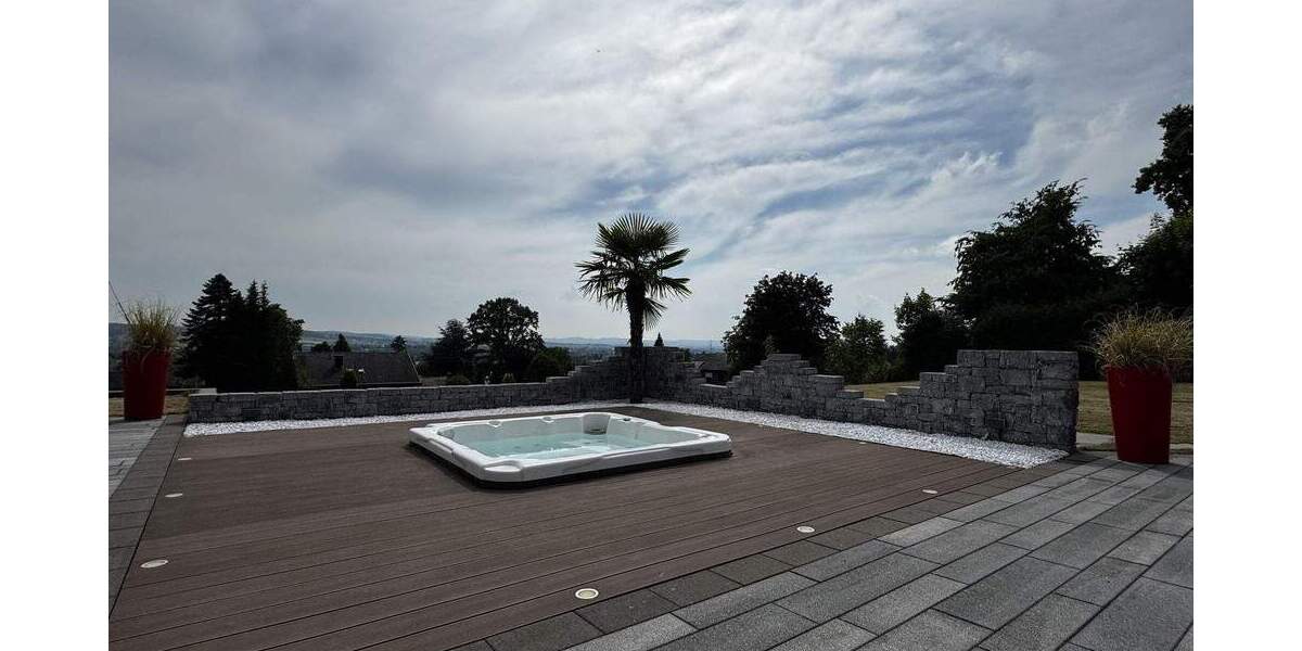 Einfamilienhaus Lemgo - 6 Zimmer, 242 m&sup2;, 999.999&euro; | Angebot:25741343