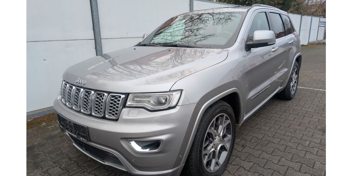 Jeep Grand Cherokee 246.854 km 13.499 &euro; Detmold 32758