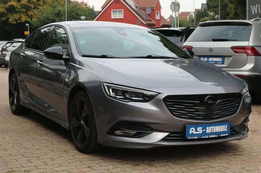 Opel Insignia 124.000 km 18.900 € Hiddenhausen 32120