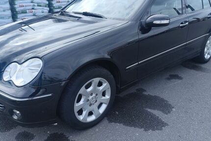 Mercedes-Benz C 200 199.999 km 3.800 &euro; Augustdorf 32832