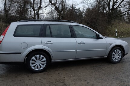 Ford Mondeo 145.000 km 3.600 € Detmold 32756