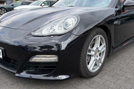 Porsche Panamera 201.699 km 22.990 &euro; Halle Westfalen 33790