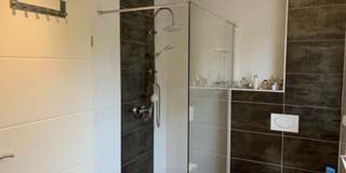 Moderne Wohnung mit 65 m² Dachterrasse – ideal für bis zu 3 Personen & WG-geeignet - Maisonettenwohnung Bielefeld Sennestadt | Angebot:27076267