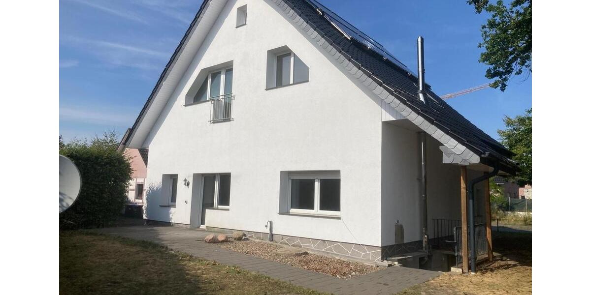 Einfamilienhaus Halle - 7 Zimmer, 157 m&sup2;, 419.000&euro; | Angebot:27167038