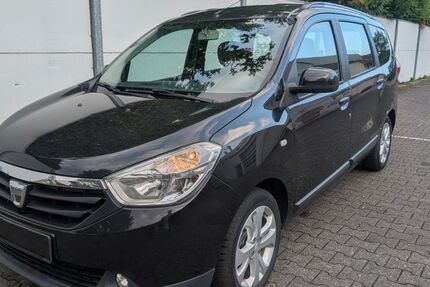 Dacia Lodgy 85.448 km 10.499 &euro; Detmold 32758