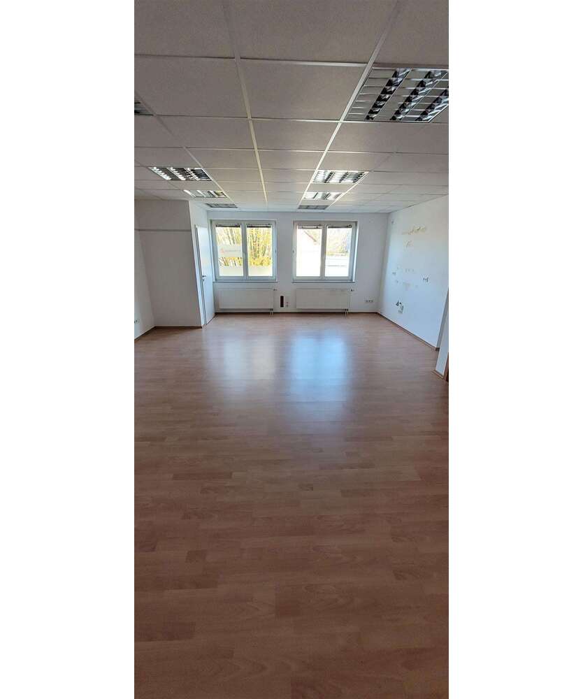 Büro in Hiddenhausen 620 € 63 m²