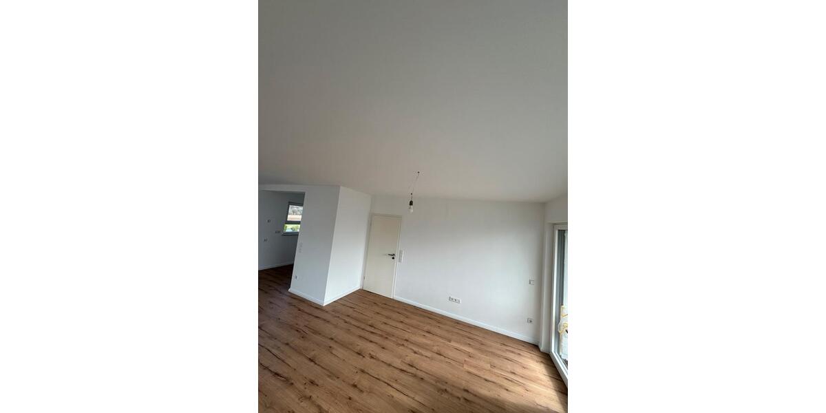 Maisonettenwohnung Bad Salzuflen Ehrsen-Breden - 5 Zimmer, 140 m&sup2;, 1.400&euro; | Angebot:26521337