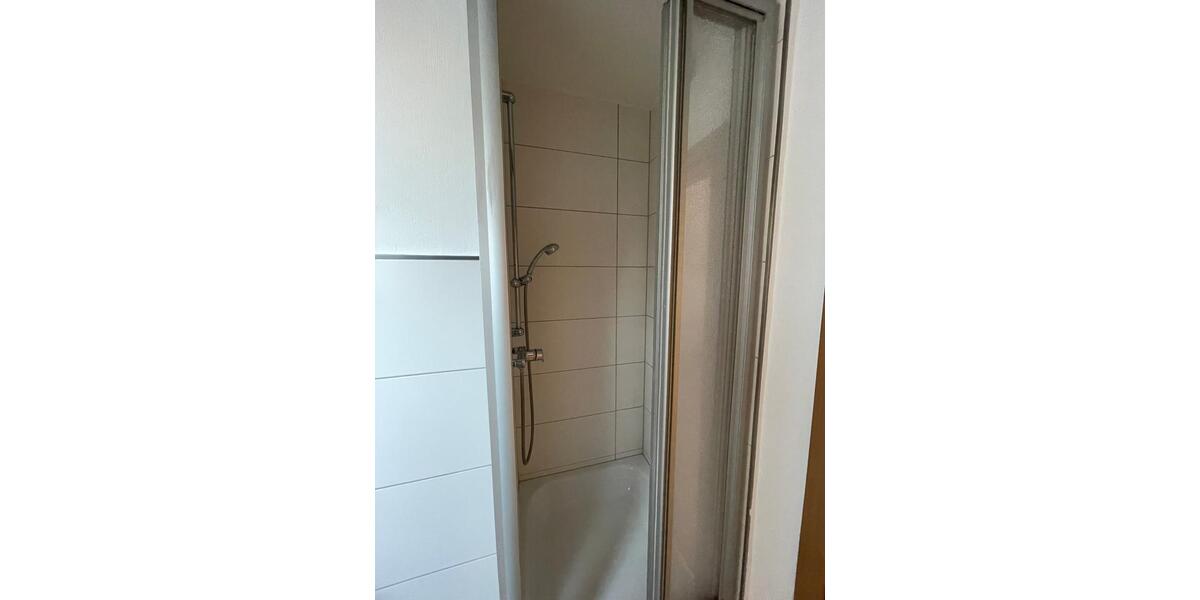 Dachgeschoßwohnung Bielefeld Heepen - 1 Zimmer, 50 m&sup2;, 300&euro; | Angebot:25784128