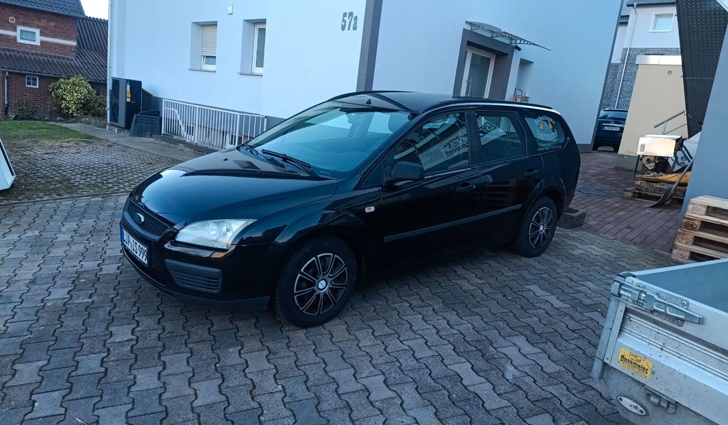 Ford Focus 249.000 km 1.300 &euro; Lemgo 32657