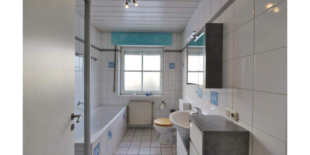 Etagenwohnung Lage Waddenhausen - 3 Zimmer, 85 m&sup2;, 160.000&euro; | Angebot:25689544