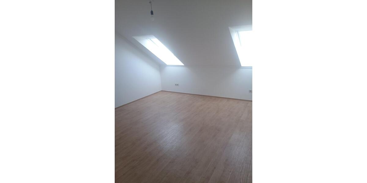 Dachgeschoßwohnung Bielefeld Heepen - 3 Zimmer, 73 m&sup2;, 471&euro; | Angebot:25511488