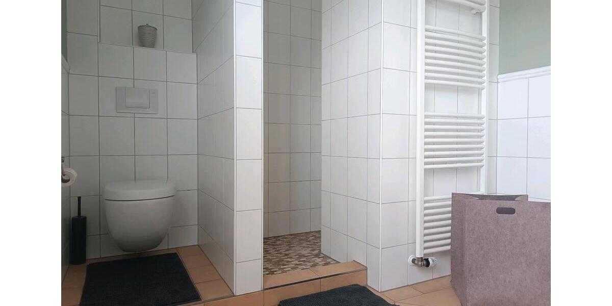 Reihenhaus Steinhagen - 4 Zimmer, 183 m&sup2;, 1.650&euro; | Angebot:25647278