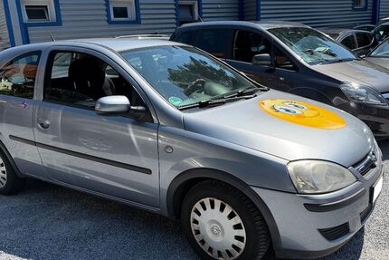 Opel Corsa 129.000 km 1.200 &euro; Detmold 32758