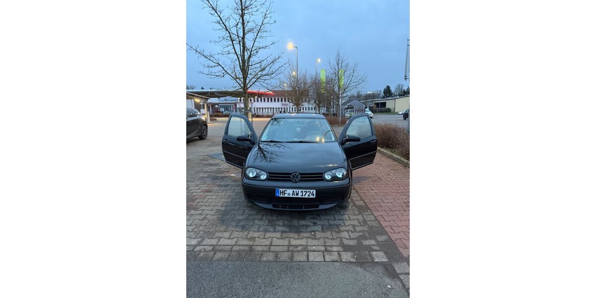 VW Golf 202.000 km 2.000 &euro; Herford 32049