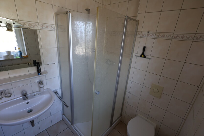 Familiengerechtes Einfamilienhaus mit pflegeleichtem Garten und 3 Stellplätzen 5 zimmer