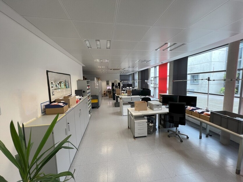 Lager-Produktionsanlage mit Büro in Lübbecke zimmer