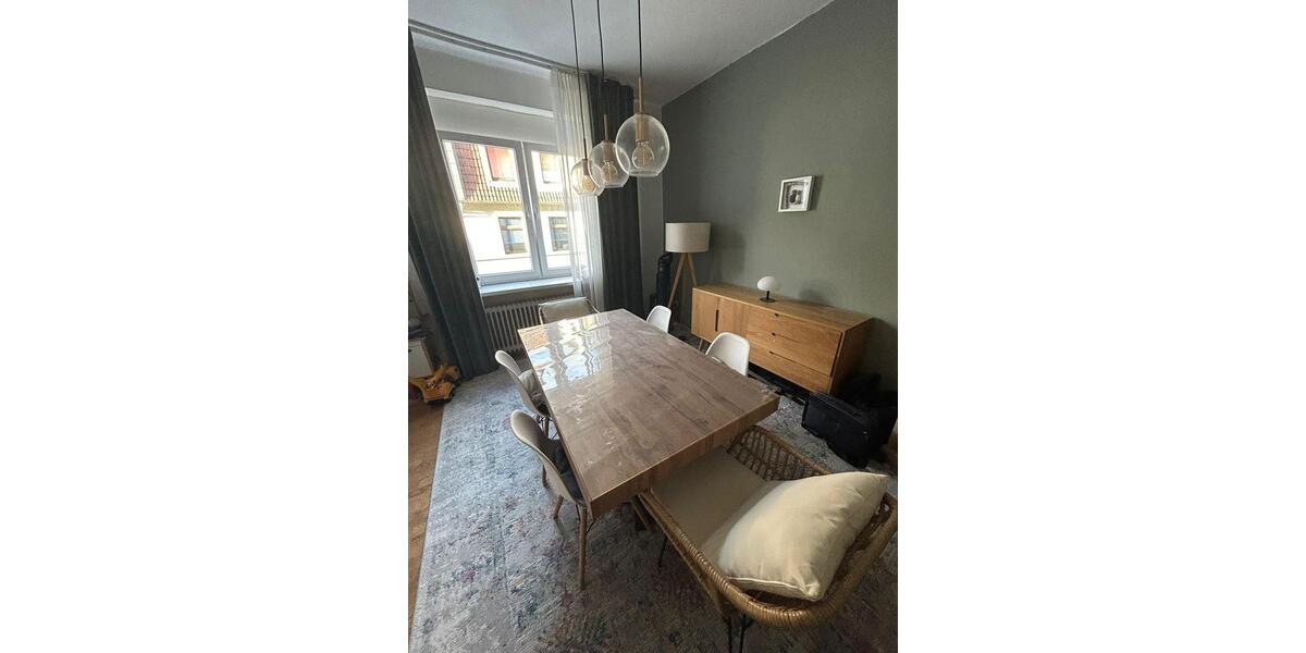 Familienfreundliche 5-Zimmer-Altbauwohnung mit Balkon in Bielefeld 5 zimmer