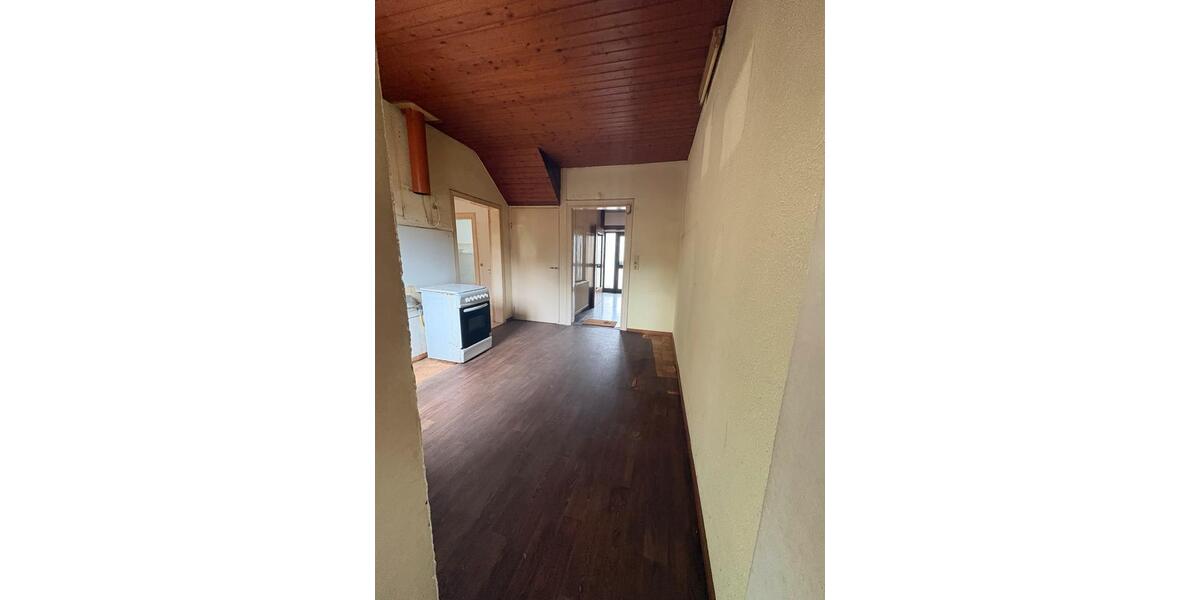 Einfamilienhaus Bünde - 7 Zimmer, 150 m&sup2;, 275.000&euro; | Angebot:27003178
