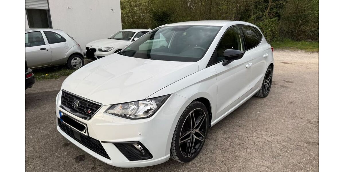 Seat Ibiza 58.000 km 13.200 &euro; Detmold 32758