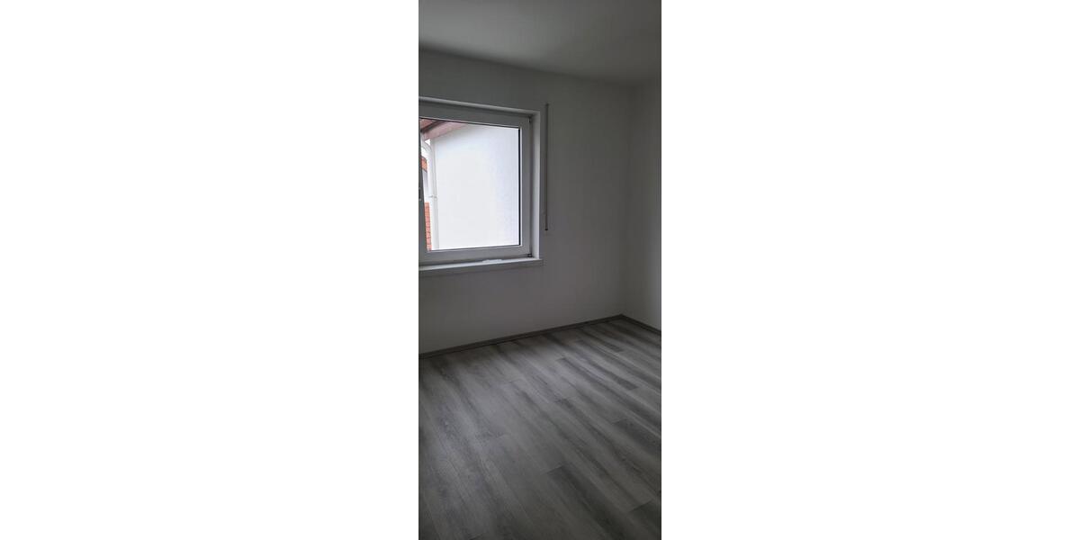 Dachgeschoßwohnung Bielefeld Brackwede - 3.5 Zimmer, 90 m&sup2;, 830&euro; | Angebot:26214401