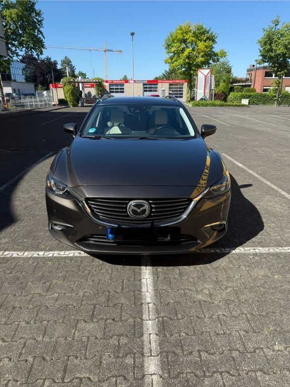 Mazda 6 132.000 km 12.999 € Paderborn 33100