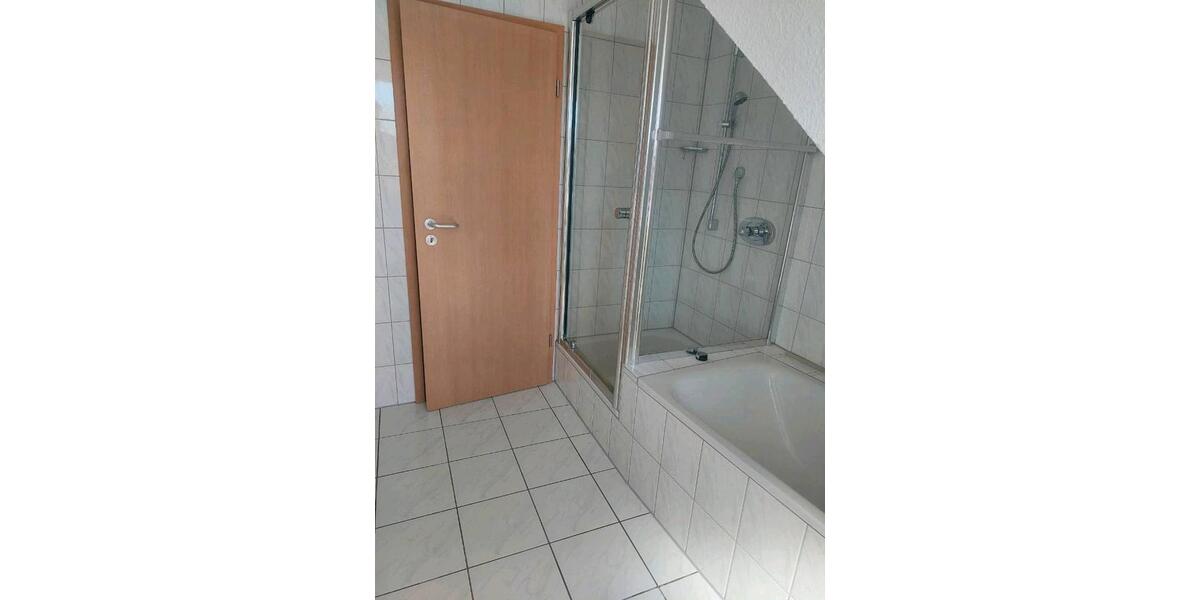Dachgeschoßwohnung Bielefeld Jöllenbeck - 2 Zimmer, 63 m&sup2;, 620&euro; | Angebot:26397793