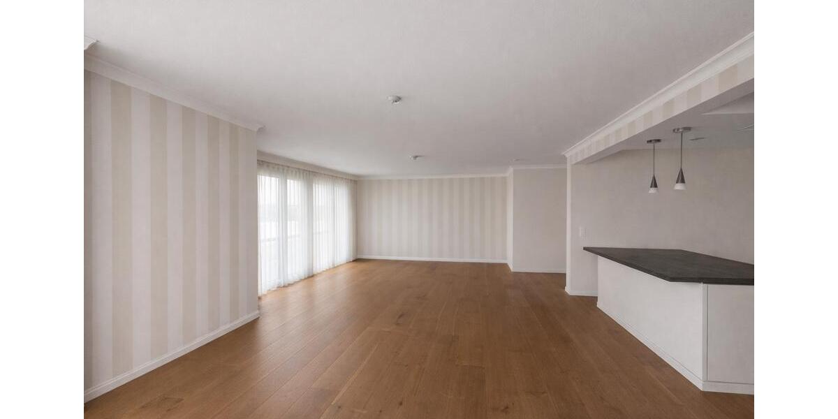 Einfamilienhaus Detmold - 3 Zimmer, 142 m&sup2;, 1.700&euro; | Angebot:25644448