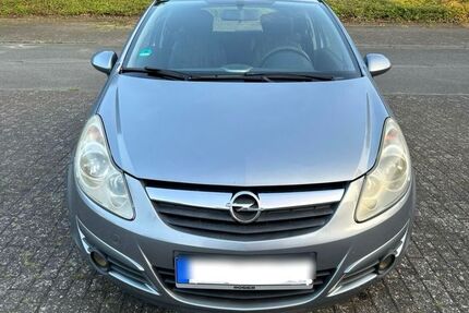 Opel Corsa 116.000 km 2.800 € Detmold 32756