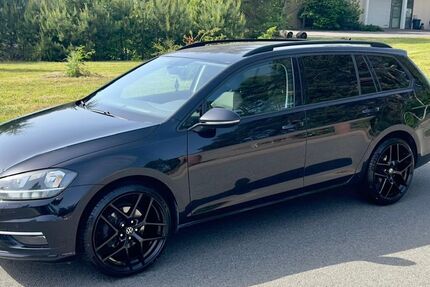 VW Golf 279.200 km 10.499 &euro; Öerlinghausen 33813