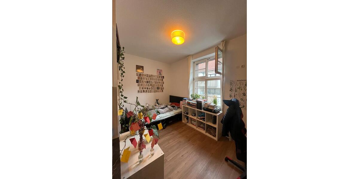 Etagenwohnung Bielefeld - 1 Zimmer, 19 m&sup2;, 325&euro; | Angebot:23793203