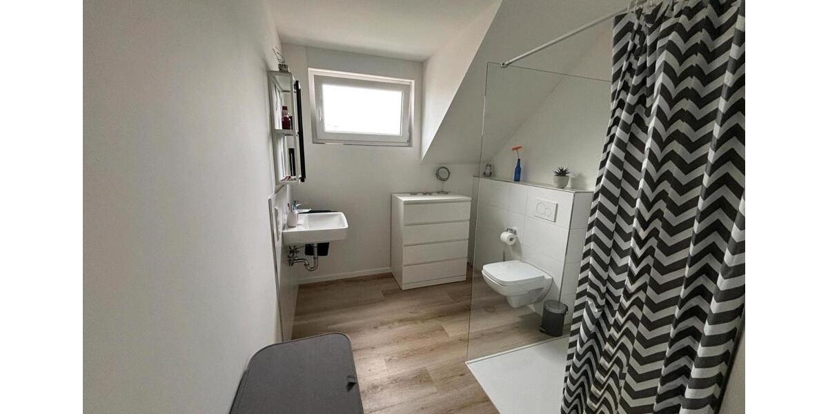 Dachgeschoßwohnung Bielefeld Schildesche - 2 Zimmer, 75 m&sup2;, 1.150&euro; | Angebot:26408150