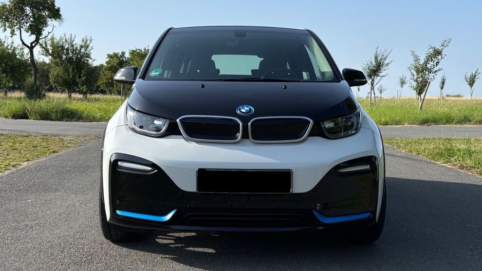 BMW i3 8.800 km 23.800 € Paderborn 33100