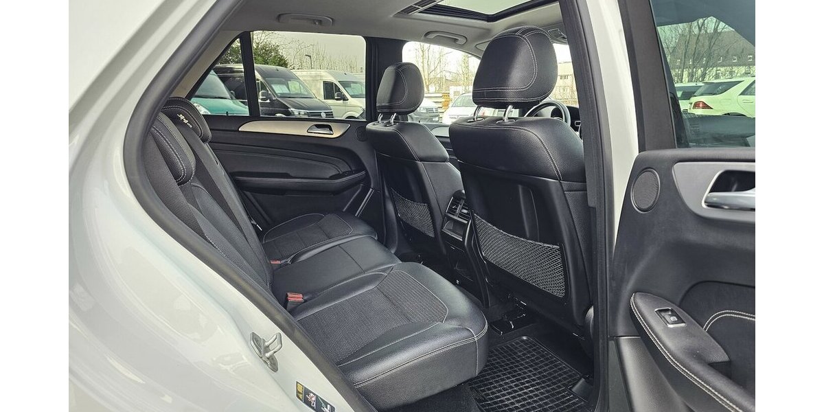 Mercedes-Benz ML 250 CDI 4Matic LEDER NAVI RFK AHK AUS 2.HAND 167.800 km 21.990 &euro; Löhne 32584