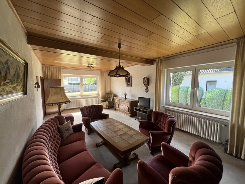 RESERVIERT! Einfamilienhaus mit großem Grundstück in ruhiger Wohnlage 6 zimmer