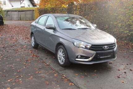 Lada Vesta 29.800 km 7.550 &euro; Vlotho 32602