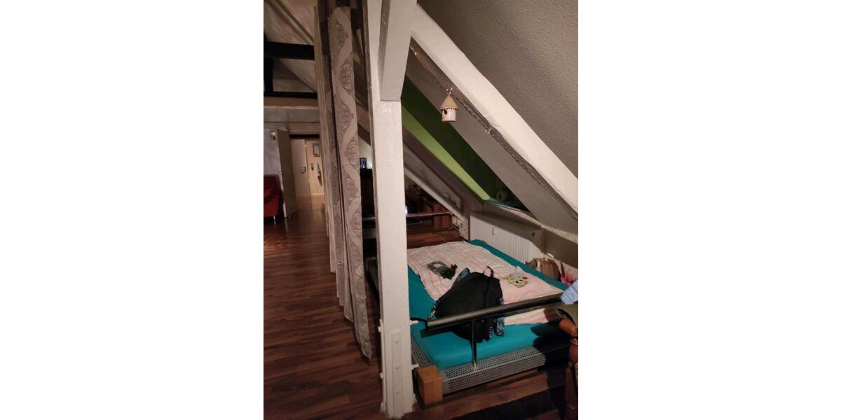 Dachgeschoßwohnung Vlotho - 3 Zimmer, 130 m&sup2;, 650&euro; | Angebot:25421918