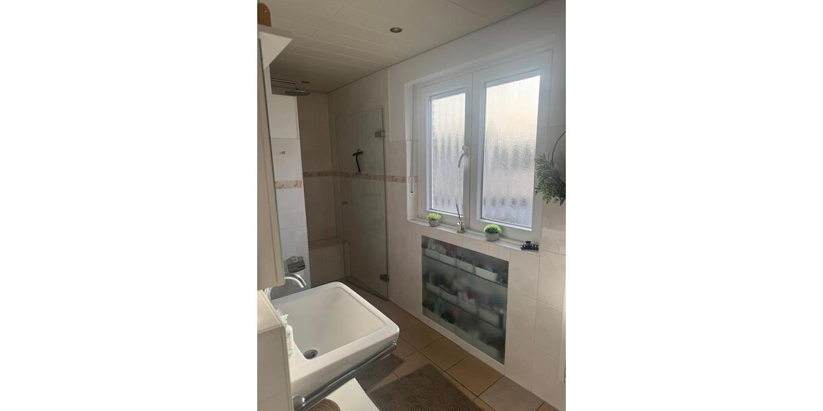 Etagenwohnung Enger - 4 Zimmer, 107 m&sup2;, 1.400&euro; | Angebot:26403765