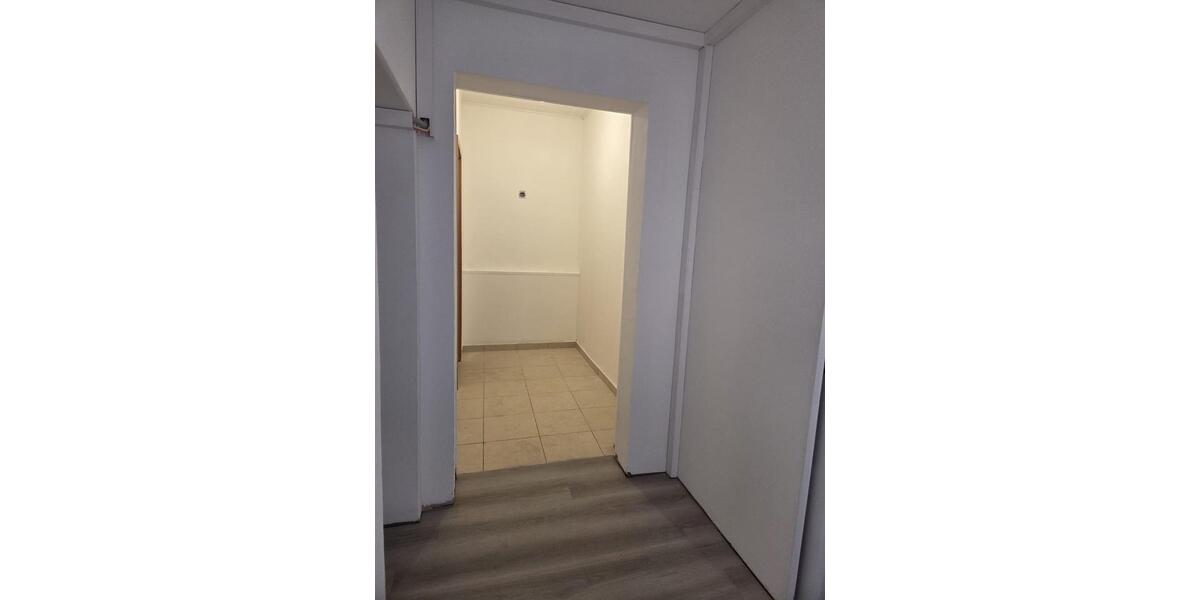 Erdgeschoßwohnung Löhne - 4 Zimmer, 111 m&sup2;, 1.300&euro; | Angebot:25790471