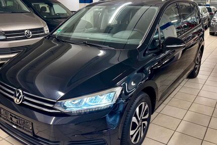 VW Touran 85.600 km 24.900 &euro; Bielefeld 33613