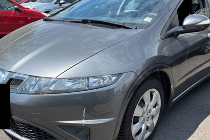 Honda Civic 69.024 km 7.399 &euro; Bielefeld 33689