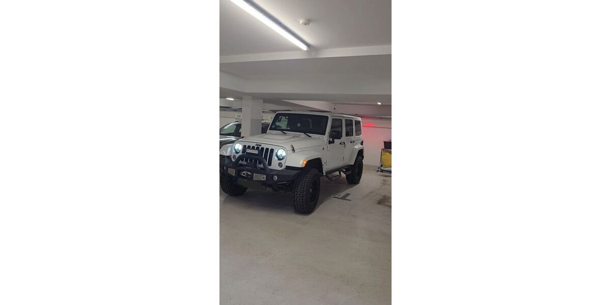 Jeep Wrangler 110.000 km 39.000 &euro; Lage 32791