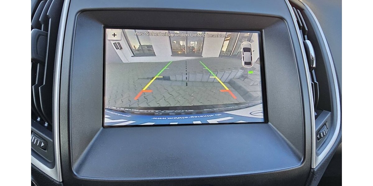 Ford S-Max Business NAVI AHK RFK 7-Sitzer AUS 1.HAND 103.880 km 16.990 &euro; Löhne 32584