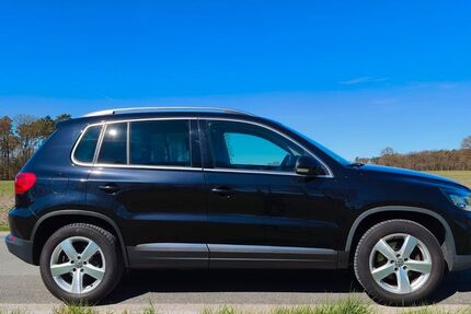 VW Tiguan 207.000 km 9.450 &euro; Schloß Holte-Stukenbrock 33758