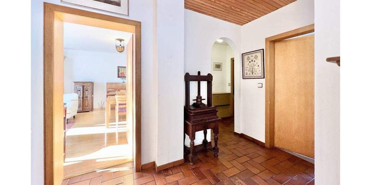 Einfamilienhaus Detmold Hiddesen - 6 Zimmer, 138 m&sup2;, 319.000&euro; | Angebot:25694604