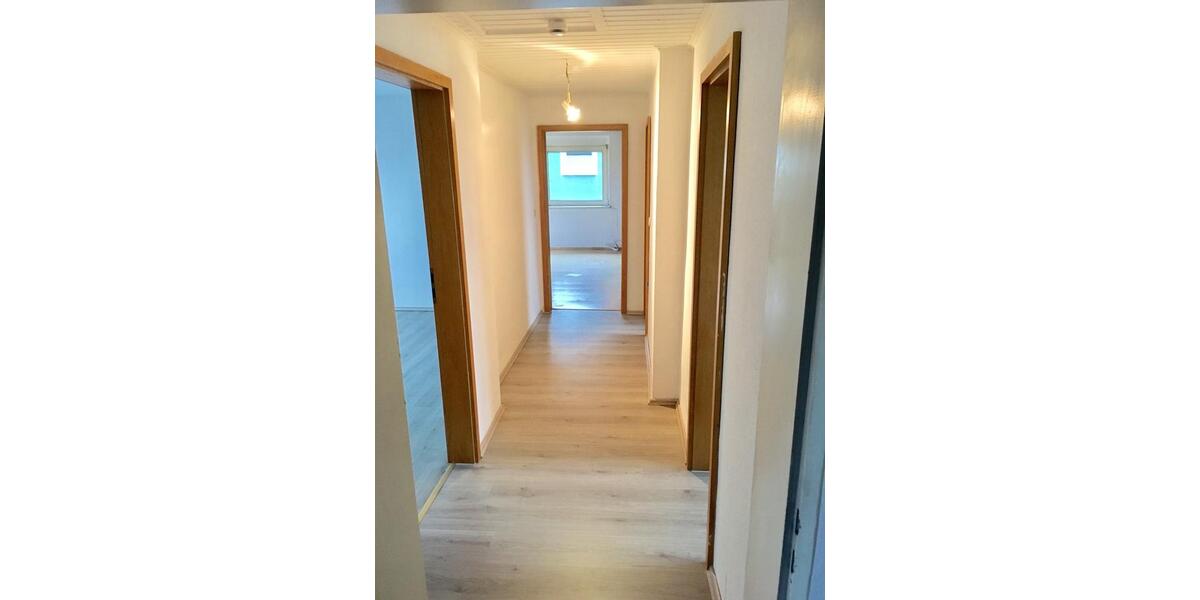 Dachgeschoßwohnung Bielefeld Heepen - 3 Zimmer, 70 m&sup2;, 139.000&euro; | Angebot:26465339