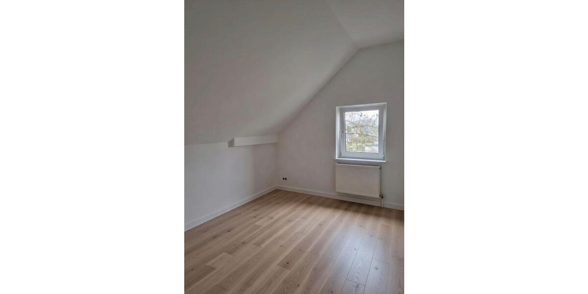 Etagenwohnung Spenge - 5 Zimmer, 127 m&sup2;, 1.080&euro; | Angebot:25174126