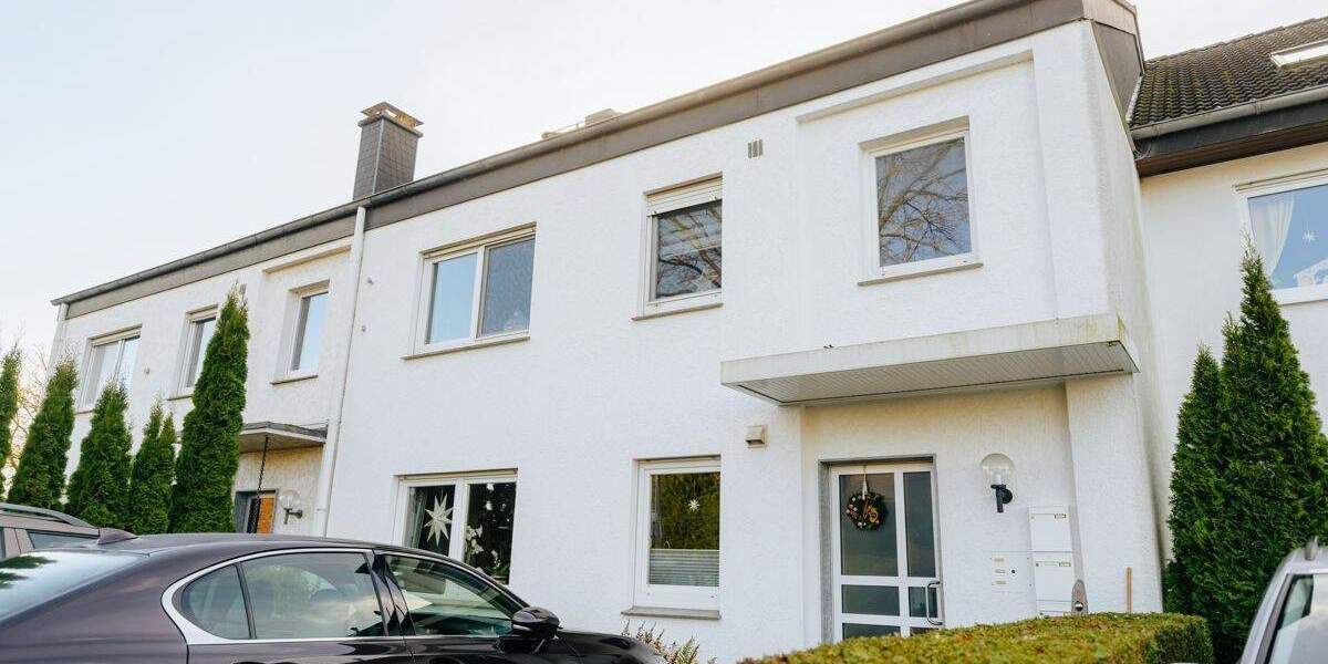 Reihenmittelhaus Leopoldshöhe Schuckenbaum - 8 Zimmer, 221 m&sup2;, 339.000&euro; | Angebot:25669161