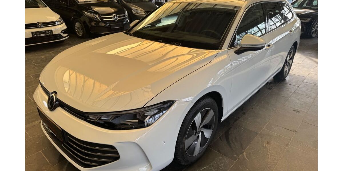 VW Passat Variant 23.400 km 31.600 &euro; Versmold 33775
