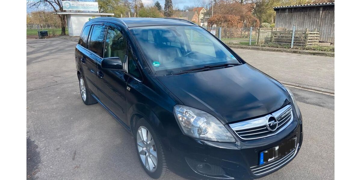 Opel Zafira 254.595 km 2.800 &euro; Löhne 32584