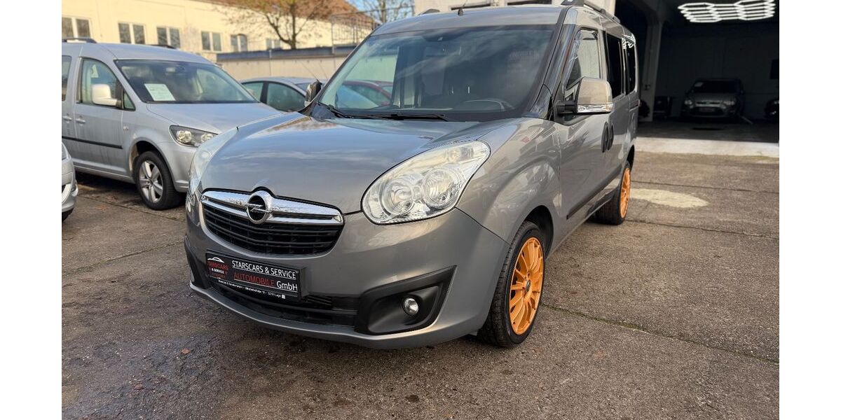 Opel Combo 101.800 km 12.990 &euro; Lage 32791